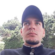 Profesor de Matematicas imparte clases a los niños de todas las edades